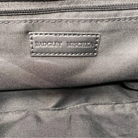 Badgley Mischka Slouch Handbag Clutch Convertible Gunmetal Detachable Strap - Picture 9 of 10